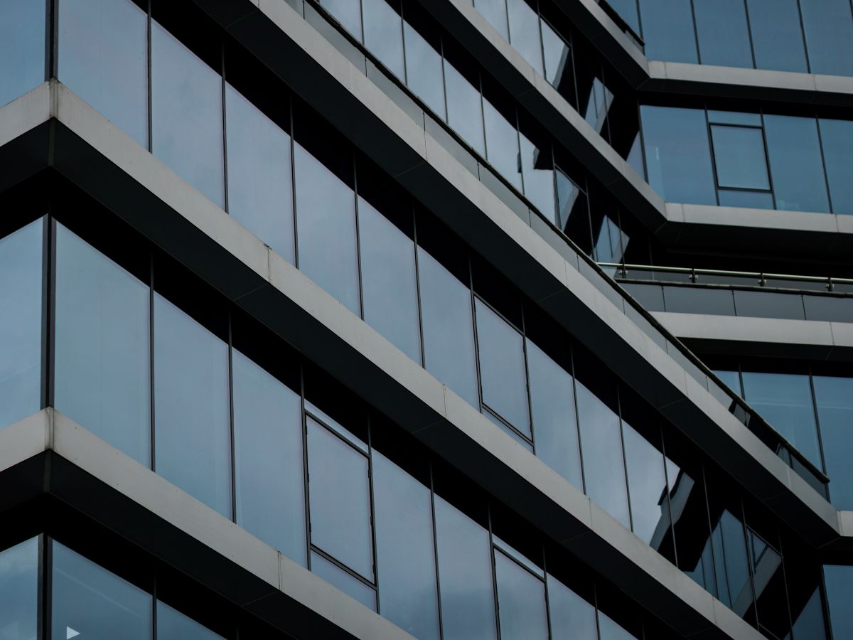 windows on a commercial building